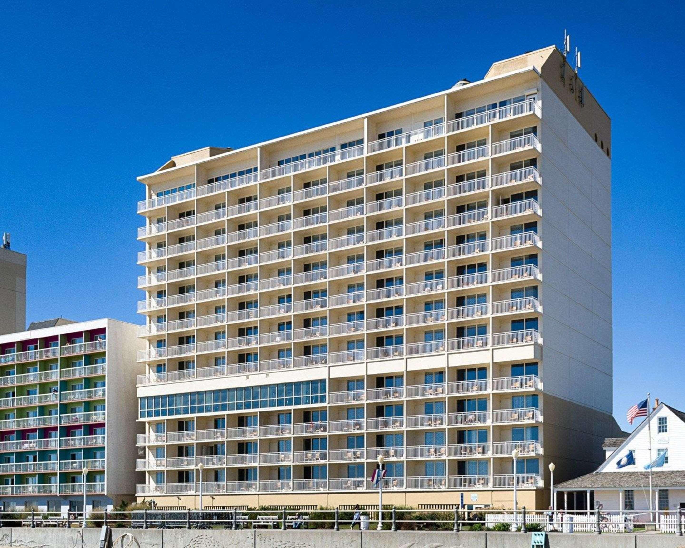 Comfort Suites Beachfront Virginia Beach Exterior photo